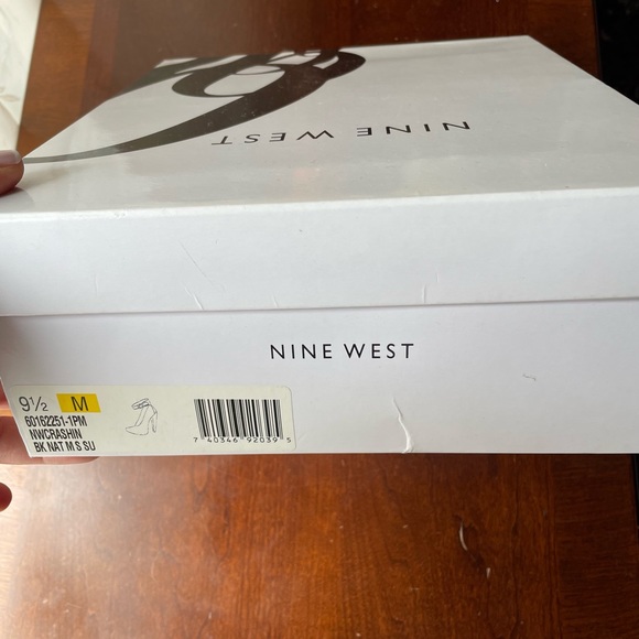 Nine West shoes size 9.5 - Picture 2 of 3